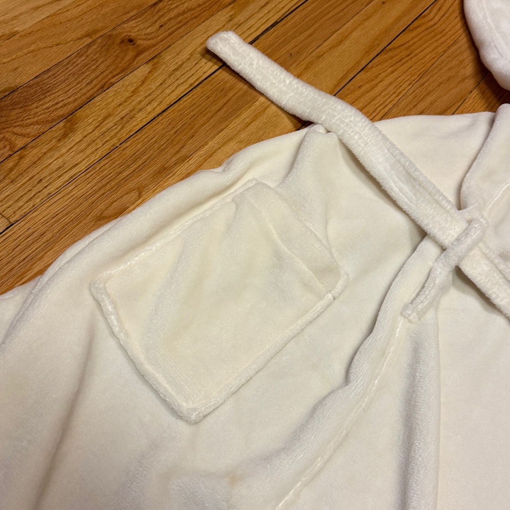 Disney Cruise Line Deluxe Plush Embroidered Spa Robe ONE SIZE - Picture 12 of 14